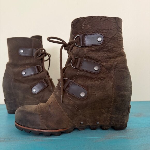 SOREL 'Joan Of Arctic II Wedge' Distressed Brown Leather Jace Up Boots US 8 - Picture 5 of 8